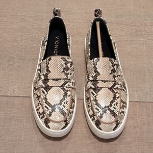 Vionic Uptown Snake Print Penny Loafer Casual Slip-Ons Size 8.5